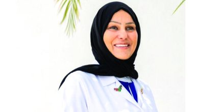 صورة الإماراتية عائشة المعمري تصدر أول دليل لشرح «المسؤولية الطبية»