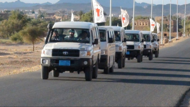 صورة مليشيا الحوثي تداهم مقر اللجنة الدولية للصليب الأحمر وتحتجز الأجانب باسم «التخابر» وتصادر جوالات كافة الموظفين