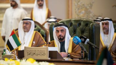 صورة سيف بن زايد يترأس وفد الإمارات في اجتماع وزراء الداخلية بدول مجلس التعاون