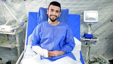 صورة المستشفى الإماراتي العائم في العريش يُجري جراحة دقيقة لشاب فلسطيني