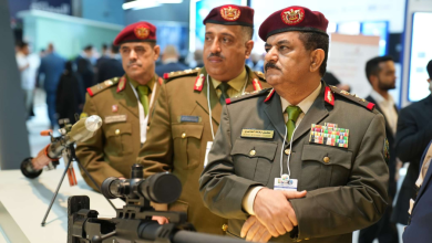 صورة زيارة غير معلنة لوزير الدفاع إلى الإمارات بعد يوم من استدعاء أبوظبي للسفير اليمني..