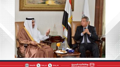 صورة وزير الإعلام يلتقي رئيس المجلس الأعلى لتنظيم الإعلام في القاهرة