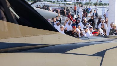 صورة محمد بن راشد يطّلع على أحدث الابتكارات العالمية ويؤكد دور الإمارات في صياغة مستقبل الطيران والفضاء