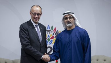 صورة ولي عهد أبوظبي يلتقي المستشار الألماني على هامش “قمة العشرين” بجوهانسبرغ