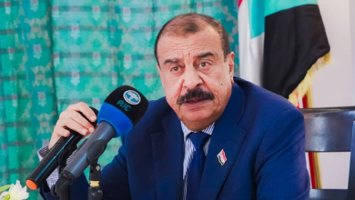 صورة نائب رئيس الانتقالي الجنوبي يدعو إلى توحيد الصف واختيار قيادات تحظى بقبول واسع… رسائل تكشف عمق الخلافات داخل المجلس..