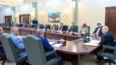 صورة عاجل.. الرئيس العليمي يجتمع بالحكومة في ''معاشيق'' ويصدر توجيهات ويؤكد على صرف المرتبات كأولوية
