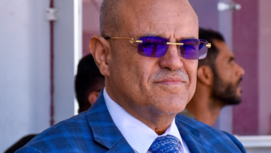 صورة السلطة المحلية بتعز تكشف تفاصيل الهجوم المسلح على موكب المحافظ شمسان واللواء الجبولي