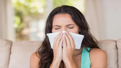 صورة سيلان الأنف المستمر.. متى يكون علامة على وجود مشكلات هرمونية؟