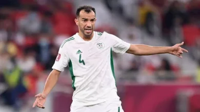 صورة بعد ارتباط اسمه بالأهلي.. “بلعمري” يصدم الرجاء المغربي بهذا القرار