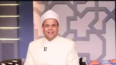 صورة عبادة أعظم من الصلاة والصيام والصدقة.. يكشف عنها داعية أزهري