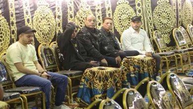 صورة الصور الأولى..  طارق الشيخ في عزاء إسماعيل الليثي بإمبابة