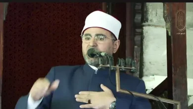 صورة مدير عام الجامع الأزهر يحذر الشباب من إدمان الشاشات ويطالبهم بالعمل وا