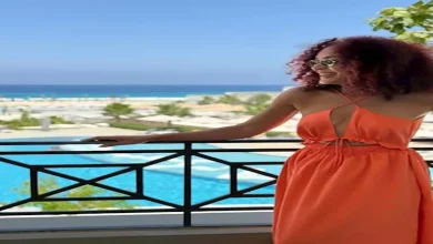 صورة بفستان جريء على البحر.. ندى موسى تخطف الأنظار في أحدث ظهور