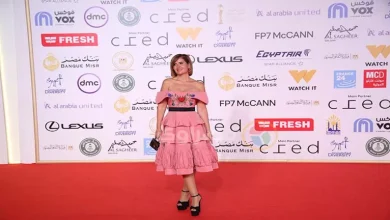صورة “بحضور أبنائها”.. هنا شيحة تتألق على “ريد كاربت” مهرجان القاهرة السينم