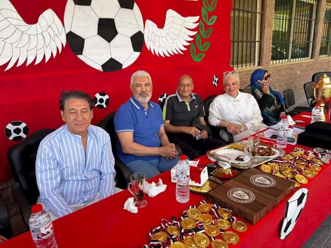 محي أراجوز رفقة جمال عبد الحميد