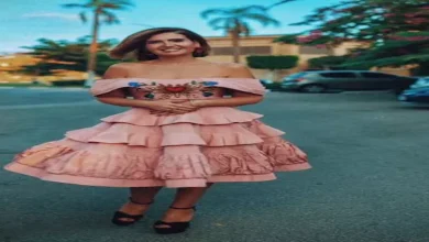صورة هنا شيحة تتألق بإطلالة وردية في اليوم الرابع من مهرجان القاهرة السينما
