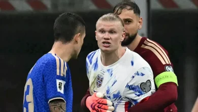صورة سبب صادم.. لماذا اندلع شجار هالاند ومانشيني في مباراة النرويج وإيطاليا