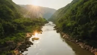 صورة نهر وحيد في العالم يعبر 10 دول.. صور مذهلة