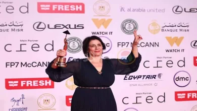 صورة “القاهرة السينمائي” يكرم هيام عباس.. وتعلق: أشارك هذا التقدير مع الأطف