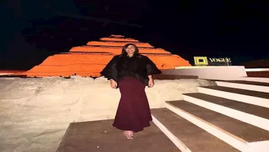 صورة 6 صور للسباحة المصرية فريدة عثمان من أمام الأهرامات