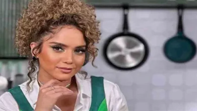 صورة “فستان طويل يشبه الريد كاربت”.. ناقد موضة يعلق على إطلالة رنا رئيس في
