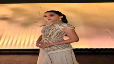 صورة صور جديدة..شيريهان تقبل رأس ياسمينا العبد من كواليس افتتاح المتحف المص