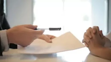 صورة بعد وفاة والده.. اكتشاف صادم لرجل خلال زيارة للبنك