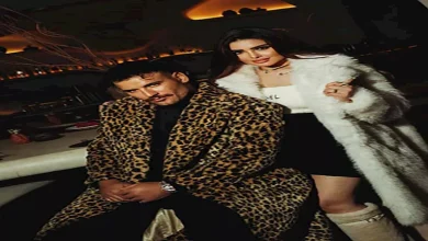 صورة بعد طلاقهما.. مسلم يحتفل بعودته لزوجته يارا بجلسة تصوير