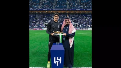 صورة 9 صور لتكريم الهلال السعودي ياسين بونو بعد حصوله على أفضل حارس في أفري