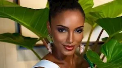 صورة سقوط مفاجئ ملكة جمال يشعل السوشيال