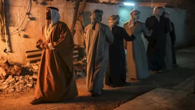 صورة عرض فيلم “باب” للمخرجة الإماراتية نايلة الخاجة بمهرجان القاهرة السينما