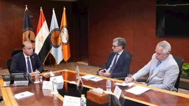 صورة رئيس الرقابة المالية يبحث مع وفد “سيتي بنك” تطوير سوق رأس المال بمصر