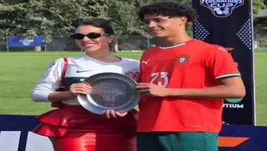صورة 15 صور لدعم جورجينا رودريجيز لكريستيانو جونيور في ظهوره مع البرتغال