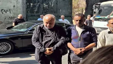صورة بالصور.. أشرف زكي يشارك في تشييع جثمان المؤلف أحمد عبدالله
