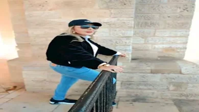 صورة نادية الجندي ترد على منتقدي إطلالتها الجريئة وتكشف سر  رشاقتها