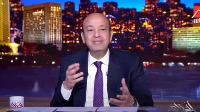 صورة بعد الهجوم عليه”.. عمرو أديب يدافع عن فيلم “الست