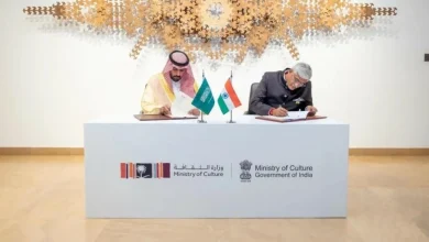 صورة وزير الثقافة يوقع مع نظيره الهندي مذكرة تفاهم بين وزارتي الثقافة السعودية والهندية  أخبار السعودية