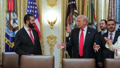 صورة ترمب والشرع يعقدان لقاء مغلقا.. الرئاسة السورية: المباحثات ناقشت العلاقات الثنائية  أخبار السعودية