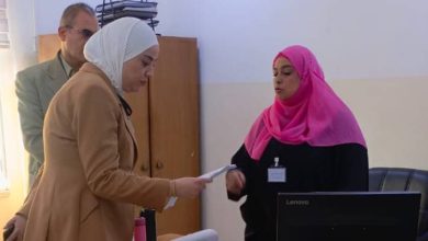 صورة | في زيارة مفاجئة.. بني مصطفى تشدد على “التسهيل” على مراجعي “التنمية” و”المعونة” في سحاب