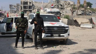 صورة | حماس: تسليم 3 جثث لجنود الاحتلال يأتي ضمن التزام الحركة الثابت بمسار التبادل