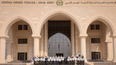 صورة | اللواء الركن الحنيطي يستقبل المستشار العسكري البريطاني للشرق الأوسط