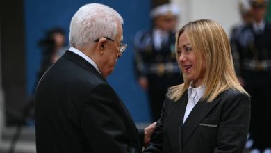 صورة | عباس يلتقي ميلوني في روما ويجدد التزامه بإبعاد حماس عن الحكم في غزة