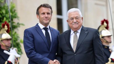 صورة | الرئيس الفلسطيني محمود عباس يصل باريس في زيارة رسمية ويلتقي ماكرون الثلاثاء
