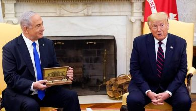 صورة | نتنياهو أول من حصل عليه ورونالدو آخرهم.. ما سر المفتاح الذهبي لترمب؟