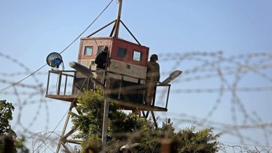 صورة مؤرخ إسرائيلي يدعو إلى “حوار مباشر” مع القاهرة لضبط التهريب عبر الحدود