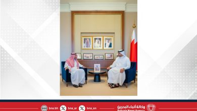 صورة سمو وزير ديوان رئيس مجلس الوزراء يؤكد على ما يجمع مملكة البحرين والمملكة العربية السعودية من تعاون مثمر وشراكات فاعلة على كافة الأصعدة تستند إلى أسس متينة من العلاقات التاريخية الراسخة والروابط الأخوية المتينة