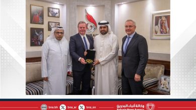 صورة نقل لهم تحيات خالد بن حمد.. عيسى بن علي يستقبل القائم بأعمال رئيس محكمة التحكيم الرياضية الدولية
