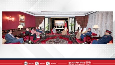 صورة وزير الداخلية يستقبل وزيرة الدولة لشؤون الكومنولث والتنمية في حكومة الظل بالمملكة المتحدة في إطار “حوار المنامة 2025” ويشيد بالشراكة الاستراتيجية والعلاقات الوثيقة التي تجمع البحرين والمملكة المتحدة