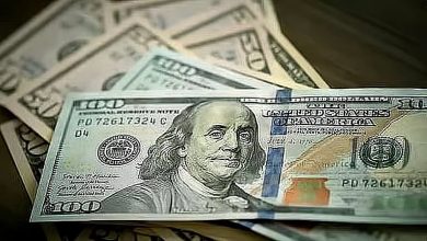 صورة الدولار يقترب من أعلى مستوى في 3 أشهر