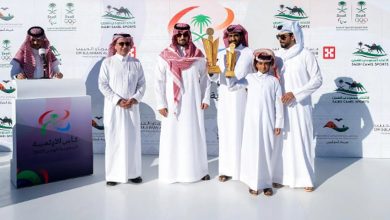 صورة الأمير عبدالله بن فهد يكرّم أبطال “الأولمبية السعودية” للهجن